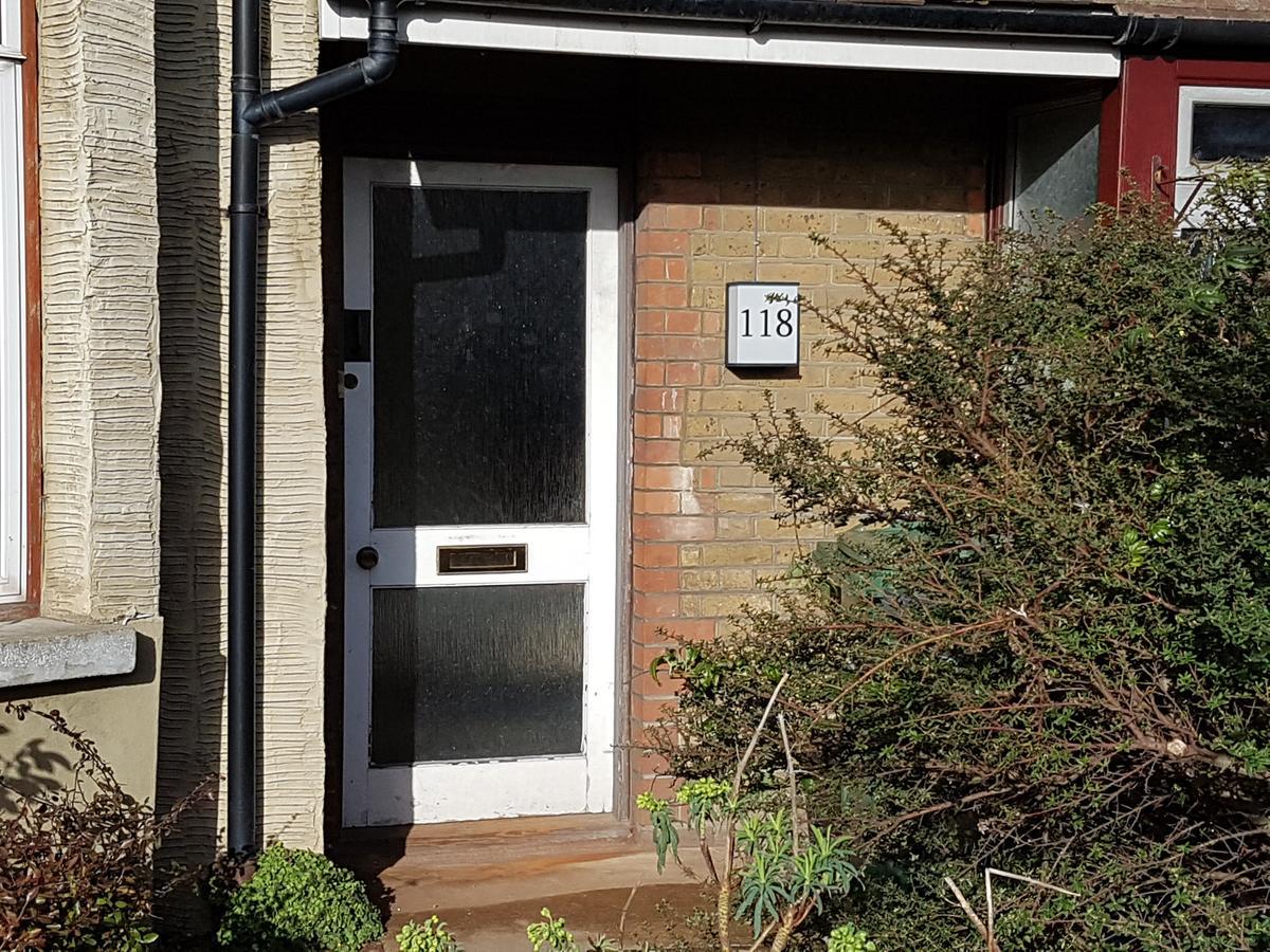 118 Shepherds Lane Dartford Bagian luar foto